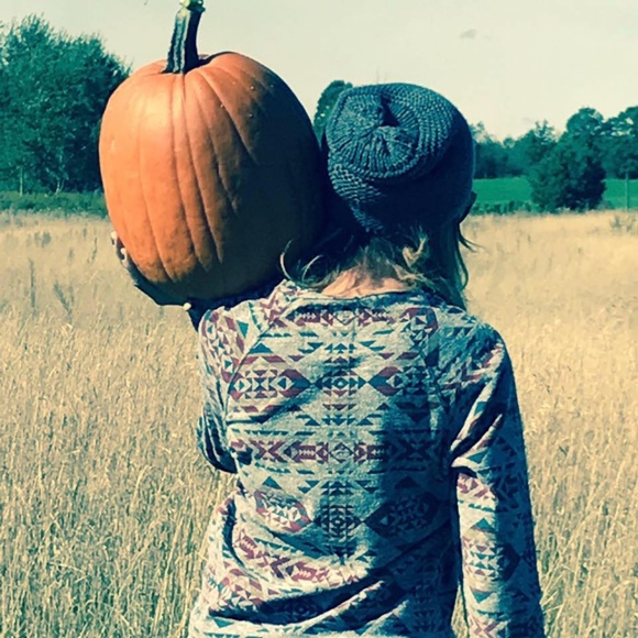 Meet your Posher, Kelly - Picture 2 of 5